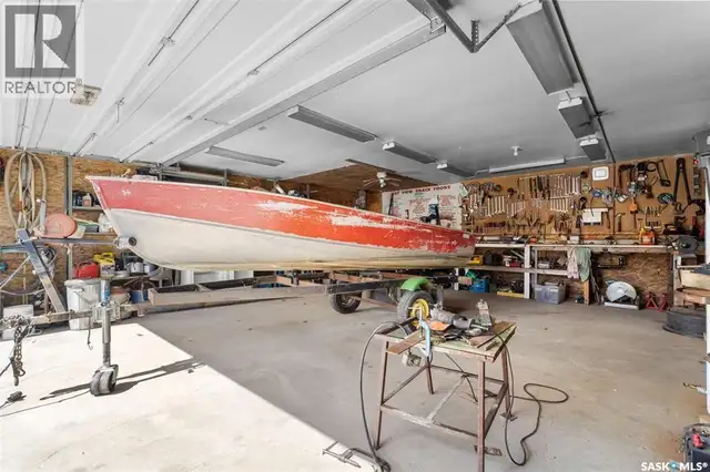 12 Lakeview DRIVE Northern Admin District, Saskatchewan in Houses for Sale in Meadow Lake - Image 27