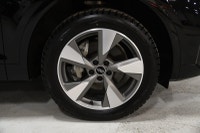 Edition Vorsprung/ Black optics /Traction intégrale quattro de Audi / Entrée et démarrage sans clé /... (image 5)