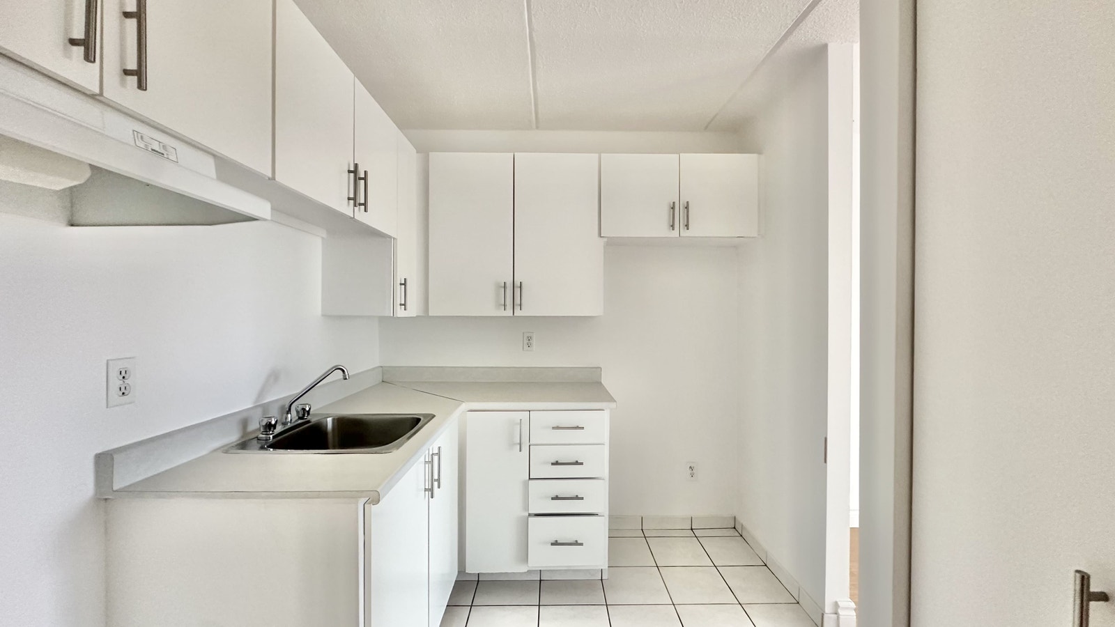 3400 Louis-Pasteur — photo 3