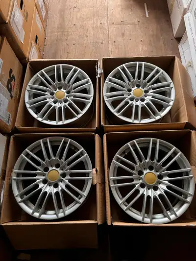 BMW 3/4 series aftermarket rims 2001-2018 Size: 17x8 Bolt Pattern: 5x120 Offset: 34mm Bore: 74mm Tag...
