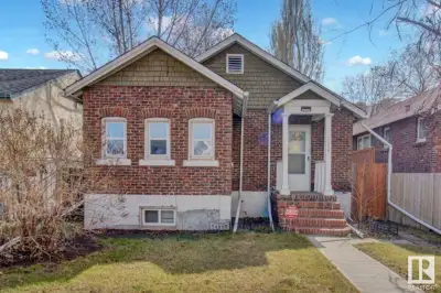 Charming character home in a convenient central location close to downtown and LRT. Attractive curb...
