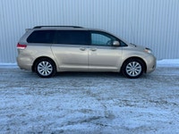 2011 TOYOTA SIENNA LE 3.5L V6 AWD - 7 PASSAGERS —- FINANCEMENT MAISON DISPONIBLE AVEC ACOMPTE DE 4,2... (image 8)