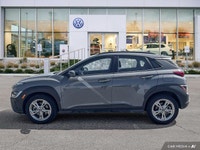 This Hyundai Kona boasts a Regular Unleaded I-4 2.0 L/122 engine powering this Variable transmission... (image 1)