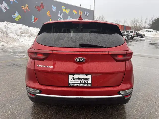 2022 Kia Sportage LX in Cars & Trucks in Brantford - Image 5