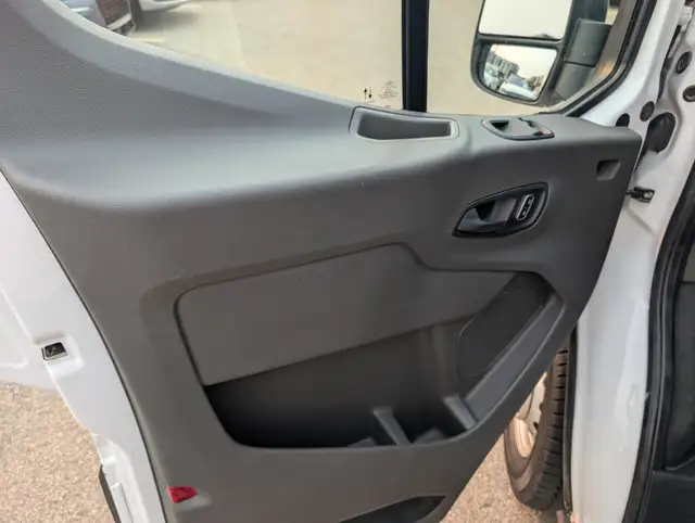 2025 Ford Transit Cargo Van5524895260960563215
