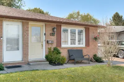 Welcome to 64 Harvest Court—an inviting bungalow tucked away on a quiet, family-friendly street. Thi...