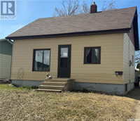 322 Maple AVENUE Yorkton, Saskatchewan