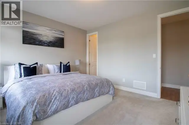 19 SECINARO Avenue Ancaster, Ontario in Long Term Rentals in Hamilton - Image 31