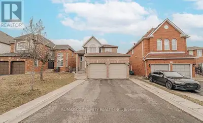 Location! Location! Location! 4 Bedrooms Beautiful Layout with Separate living room, Sep Dining room...