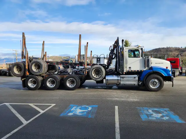 2019 Western Star W900 in Heavy Trucks in Kamloops - Image 5