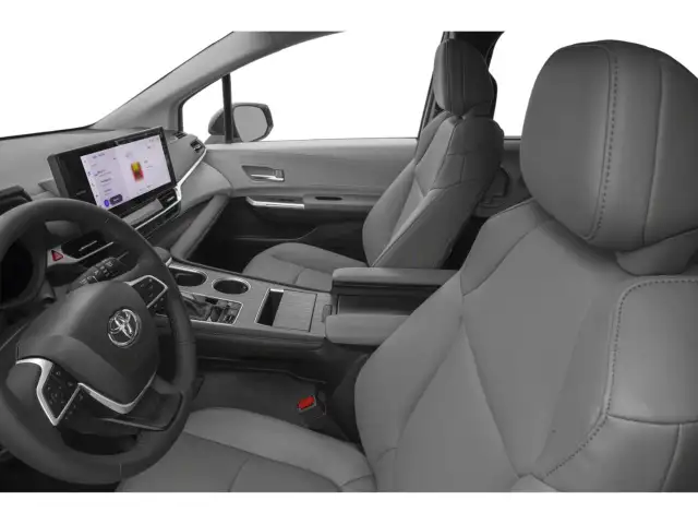 2026 Toyota Sienna XLE 8-Passenger in Cars & Trucks in Markham / York Region - Image 7