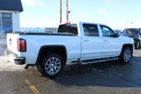 NO ACCIDENT WELL MAINTAINED DONT PAY EXTRA FOR SAFETY Drive in style with this fully-loaded GMC Sier... (image 6)