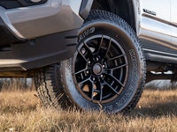 CARGET AUTOMOTIVE is thrilled to offer this 2021 Toyota Tacoma Double Cab, a rugged midsize pickup o... (image 3)