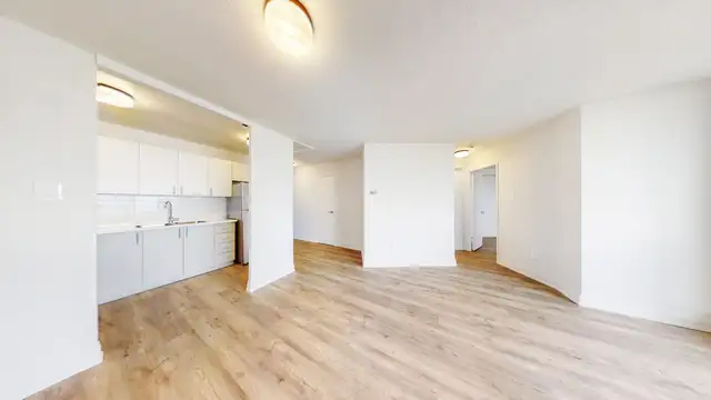 4001 Steeles Ave W. -  2 Bedroom Large - One month free Apartmen in Long Term Rentals in Markham / York Region - Image 12