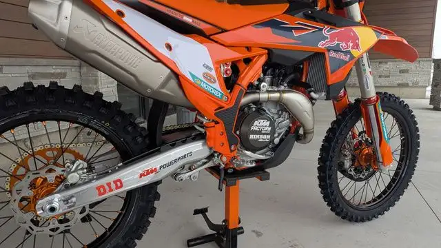 2026 KTM 450 SX-F Factory Edition - Spring Sale! in Dirt Bikes & Motocross in Norfolk County - Image 8