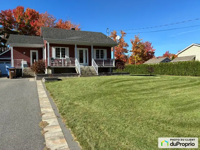 $550,000 - Bungalow for sale in St-Felix-De-Valois in Houses for Sale in Laval / North Shore - Image 2