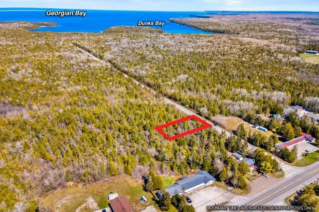 Just Shy of 0.5 AC, Walk Into Tobermory - Ashley Jackson, RE/MAX63236063778049124