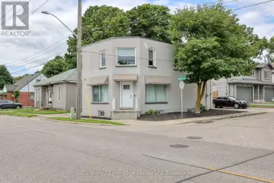Excellent Investment opportunity in a prime location. This tastefully updated duplex features two sp...