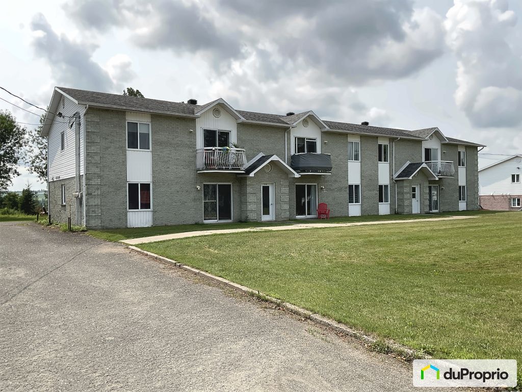 $829,000 - 6 units or more for sale in Chesterville — photo 1