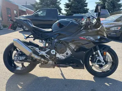 Check out this 2024 BMW S1000RR with only 4,262kms. Be sure to follow us on Instagram @primelineauto...