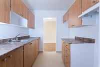 Découvrez notre 4 1/2 à louer à Laval, dans un quartier dynamique et très recherché, au cur de la vi... (image 3)
