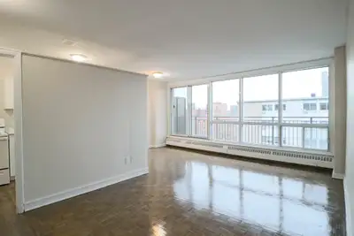 PERFECT LOCATION -BEAUTIFUL BUILDING 363 Besserer St. - Deauville Apartments ONE MONTH FREE FOR SEPT...