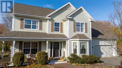 This 3-level family home on a quiet cul-de-sac in Fox Hill subdivision has 4 bedrooms and potential...