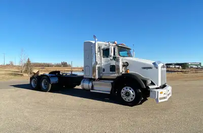 2009 Kenworth T800 Tandem With Sleeper Year: 2009 Make: Kenworth Model: T800 Mileage: 691,251 kms En...