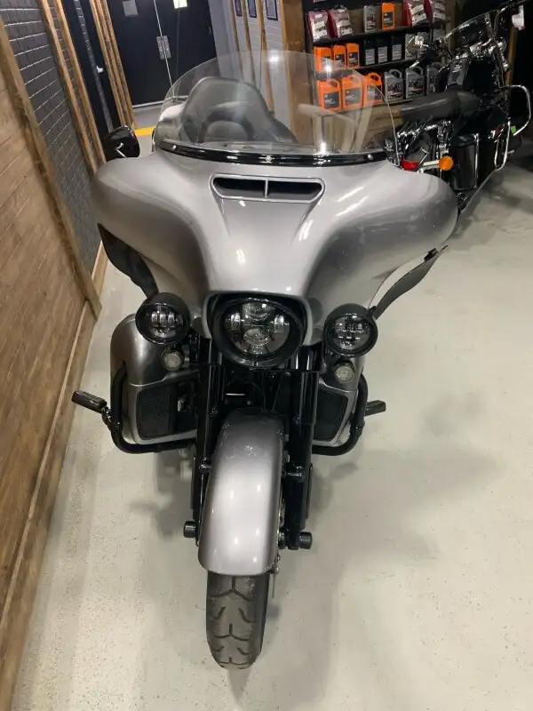 2019 Harley-Davidson CVO Limited in Street, Cruisers & Choppers in Oshawa / Durham Region - Image 4