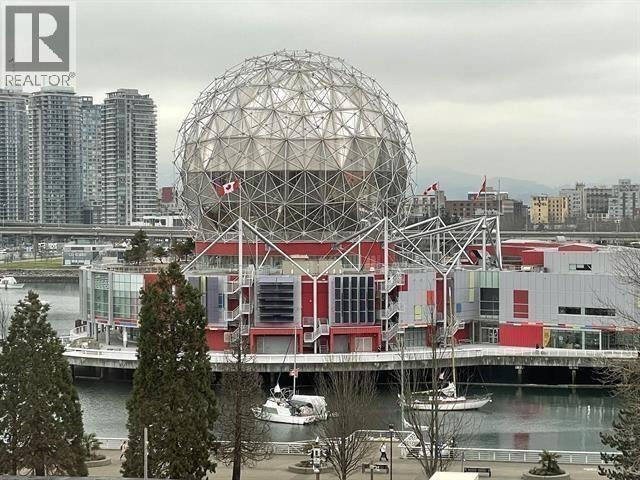5xx 159 2ND AVENUE Vancouver, British Columbia 3