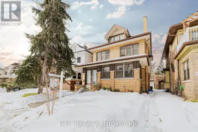 Welcome to the main floor of this beautiful detached home located at 52 Proctor Boulevard in Hamilto...