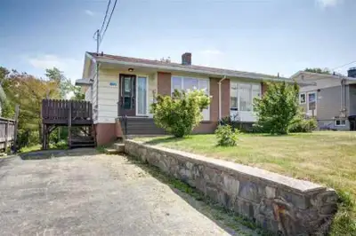 Nicely updated semidetached bungalow in the sought-after Fairview neighborhood. Only a ten-minute wa...