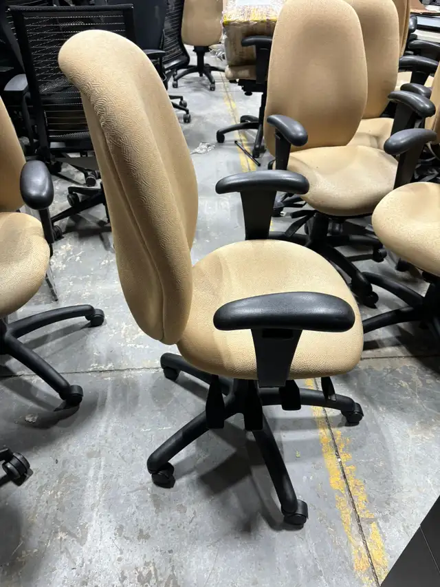 Global High Back Malaga Chair & Steelcase Kart Nesting Chair!62863268478595121