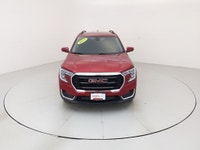 The team at Vickar Nissan is ready to help you find a quality pre-owned vehicle. When you visit our... (image 4)