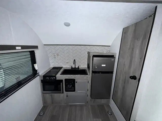 2026 Sunset Park RV Sunlite TH 14TH in Travel Trailers & Campers in Longueuil / South Shore - Image 9