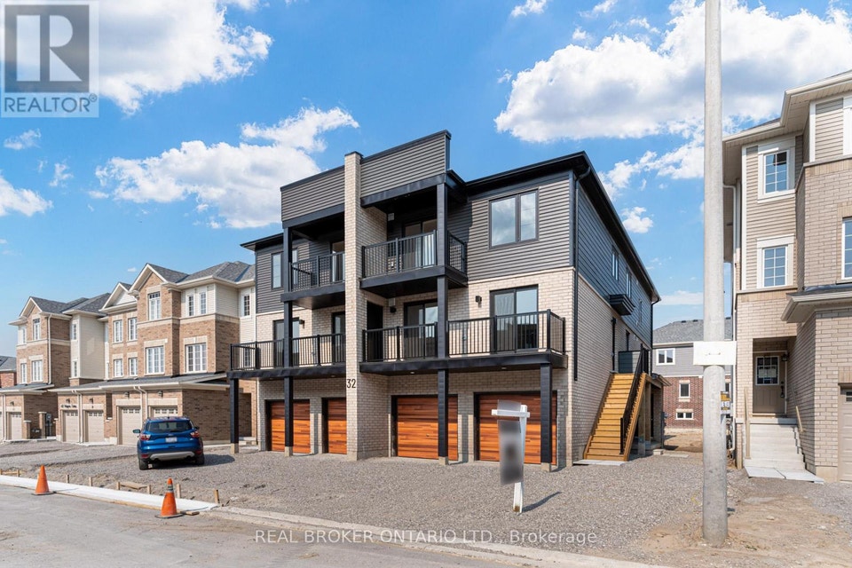 6 - 32 WAGON LANE N Barrie, Ontario 5