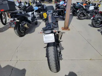 This torquy naked bike is ready to knock your socks off! Comes with side-cases and Tech Pack. Sold w...