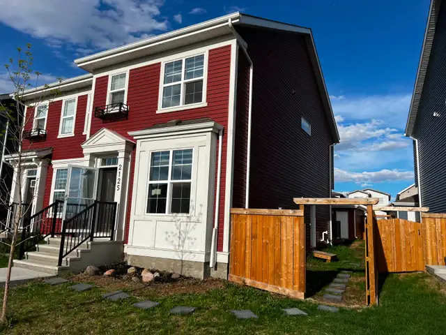 Legal 1-Bed Basement Suite — Private Entrance, Laundry & Parking in Long Term Rentals in Edmonton - Image 2