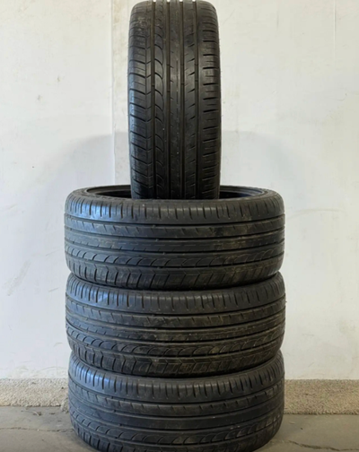 225/40R18 Blacklion all season performance tires 11/32 or 95% tread 2254018 fits: Acura ILX Audi A3...