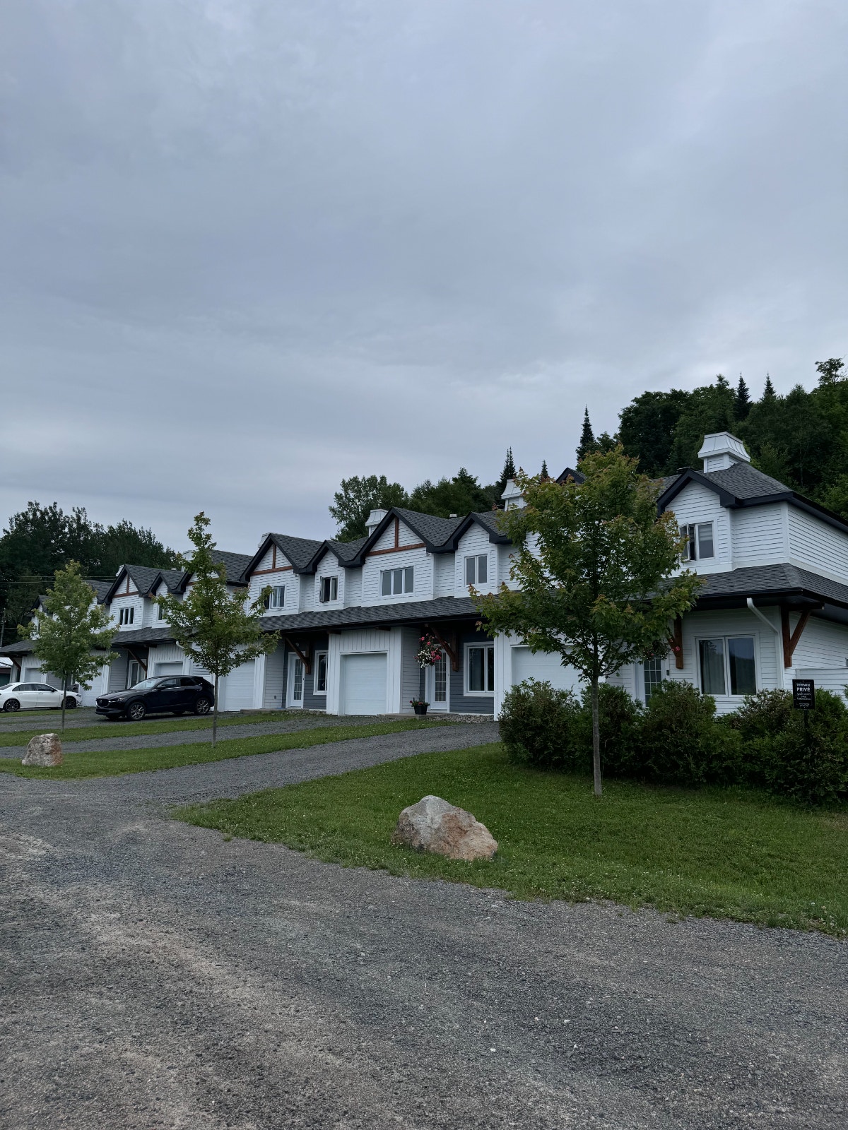 Maison de ville à louer à St-Adolphe accès au lac St-Denis — photo 3