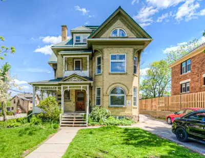 STUDENT RENTAL AVAILABLE!! House split into 3 units with 5 bedrooms, 2 bathrooms within each unit. T...