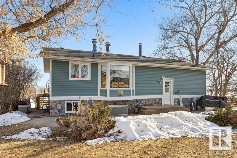 101 57323 Range Road 30 Rural Barrhead County, Alberta Houses for