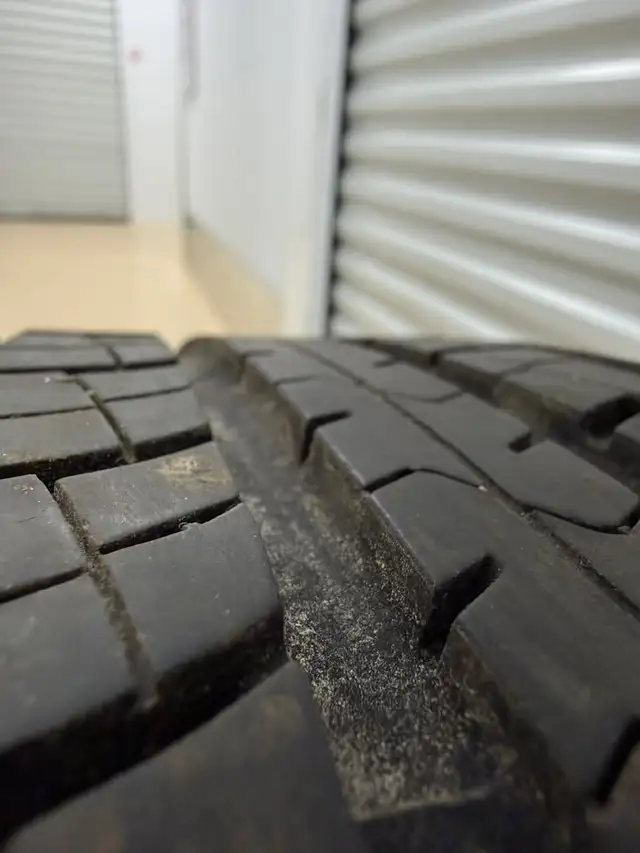 225/55 R19 All-season Tires Kumho Solus in Tires & Rims in Mississauga / Peel Region - Image 3