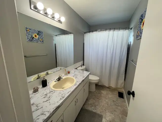 3 Bedroom 1-1/2 bath in Long Term Rentals in Kamloops - Image 10