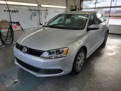 AUTOMATIQUE -- SIÈGES CHAUFFANTS -- A/C -- BLUETOOTH -- GROUPE ÉLECTRIQUE -- TRES PROPRE -- ENTRETEN...