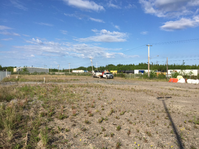 AUCTION. ±1.03 AC Land-Thompson, MB. Starting Bid $7000 in Land for Sale in Thompson - Image 4