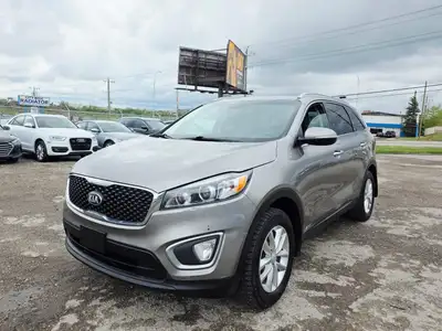 Zoomer Auto 2017 Kia Sorento AWD Comes with Heated Seats, Bluetooth, Backup Sensors, Power Windows L...