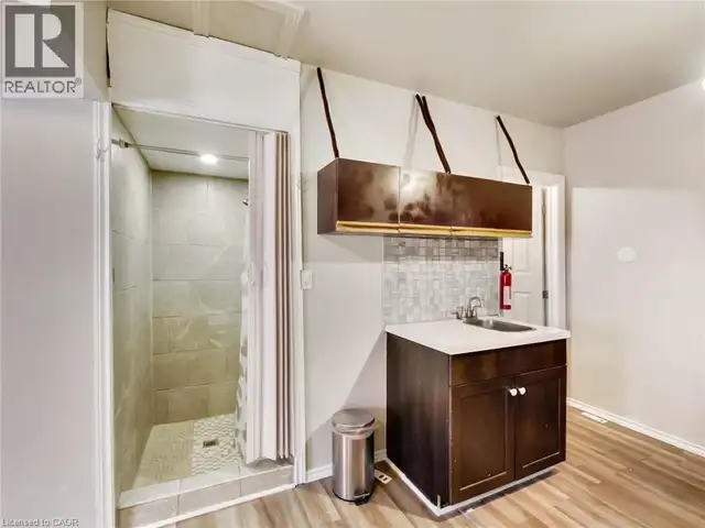 443 WENTWORTH Street N Hamilton, Ontario in Commercial & Office Space for Sale in Mississauga / Peel Region - Image 24