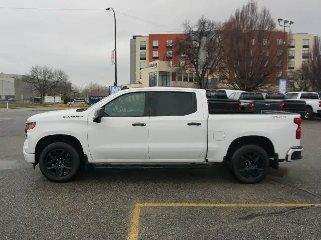 2023 Chevrolet Silverado 1500 in Cars & Trucks in Penticton - Image 9