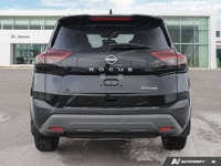 * Intelligent All-Wheel Drive (AWD) * A large panoramic moonroof with a power shade * Heated front s... (image 3)